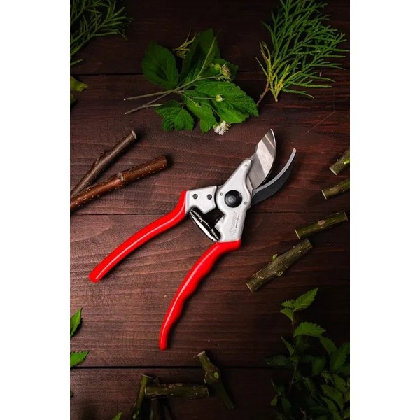 Секатор плоскостной 2467 OBRIGADO 220 мм, D20 мм, цельнометаллический, обрезиненные рукоятки в Челябинске 