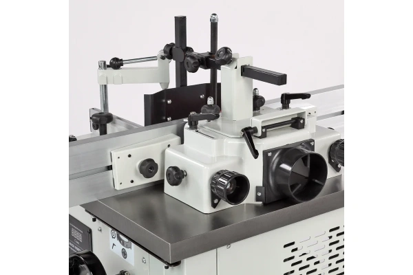 Станок фрезерный с подвижным столом BELMASH MM1500ST1000/400 S199A в Челябинске