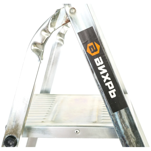 Стремянка стальная Вихрь СС 1х5 73/5/1/9 в Челябинске