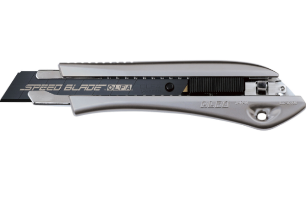 Нож с сегментным лезвием OLFA 18мм. автофиксатор лезвие с тефлоновым покрытием OL-LTD-AL-LFB