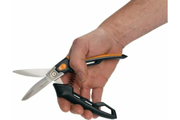 Универсальные ножницы Fiskars PowerArc 1027206 в Екатеринбурге 