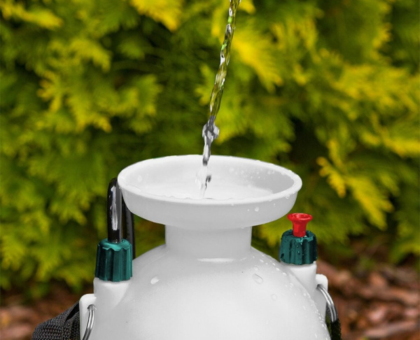 Опрыскиватель ручной VERTO  3л, с насосом шлангом  15G504 в Челябинске