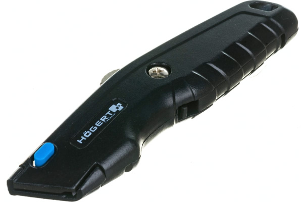 Нож с трапециевидным лезвием HOEGERT 3 лезвия в комплекте  HT4C640 в Екатеринбурге 