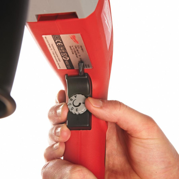 Безударная дрель Milwaukee HD2E 13 R 4933390186