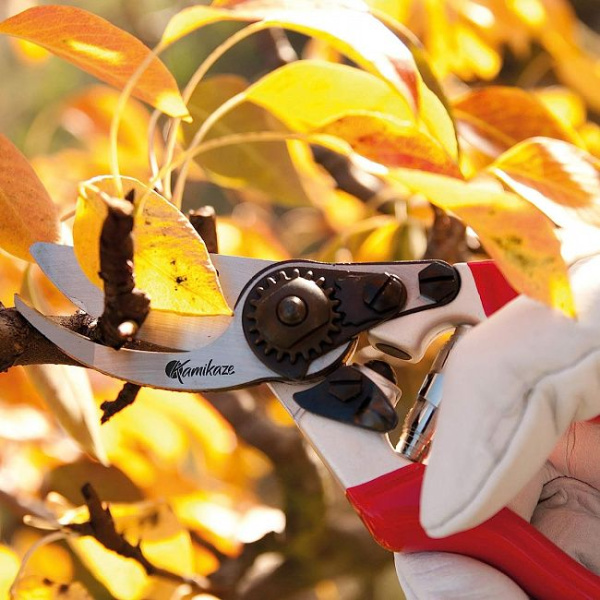 Секатор садовый KAMIKAZE KM-6  6067 в Челябинске 