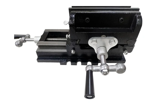 Тиски крестовые BELMASH CV125 RA097A в Челябинске