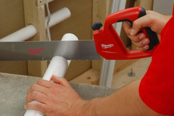 Ножовка Milwaukee по пластику 48220212