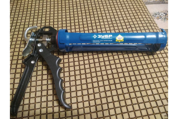 Пистолет для герметика скелетный ЗУБР 06635 в Челябинске 